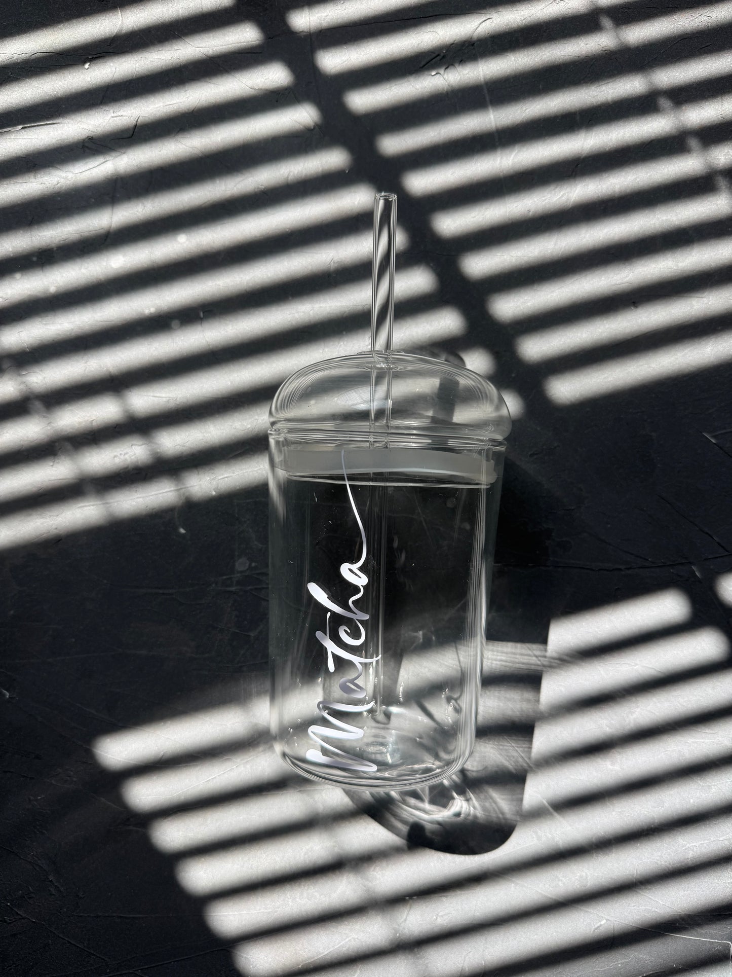 "Matcha" Glass Cup with Dome Lid and Straw