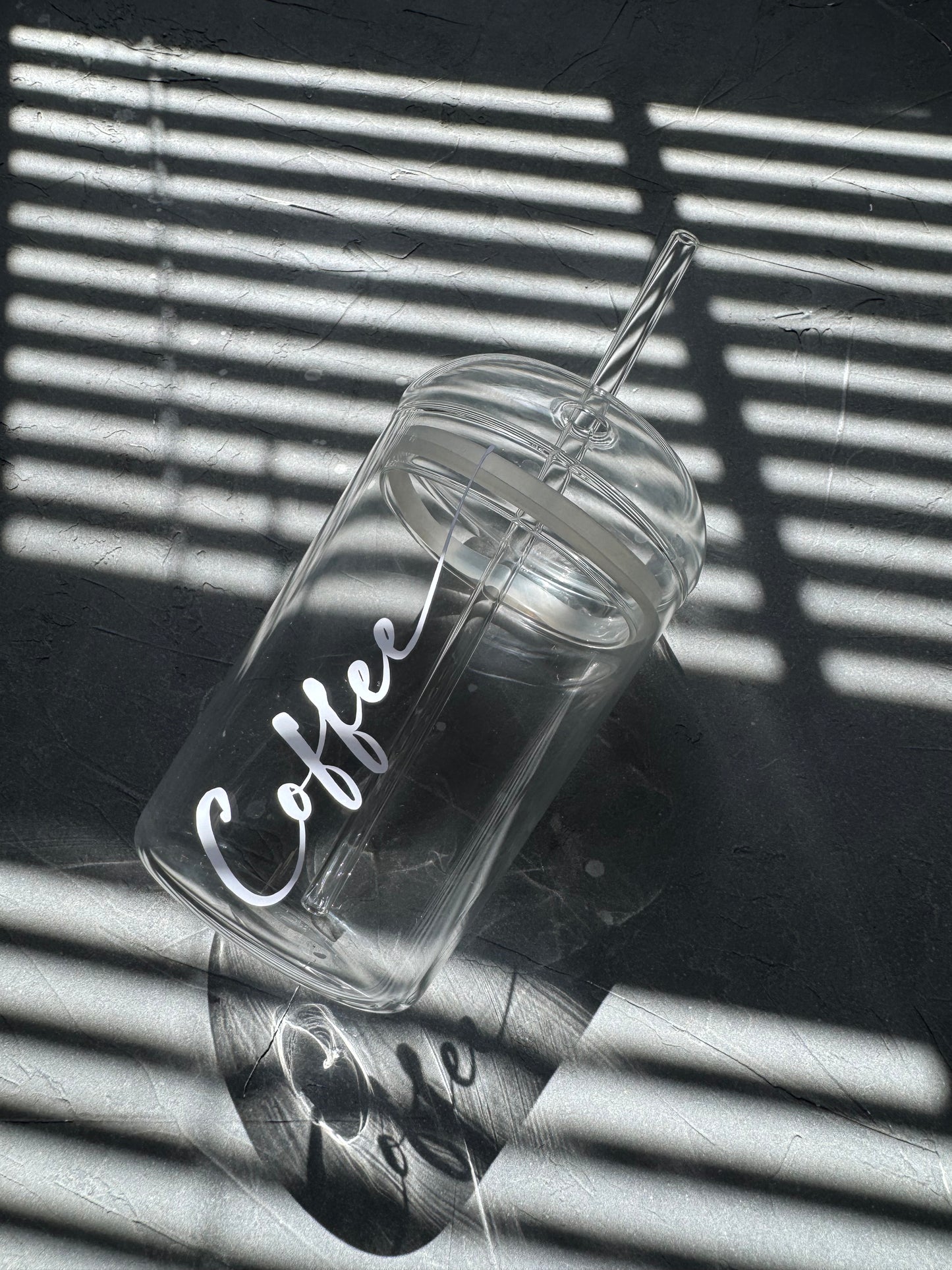 "Coffee" Glass Cup with Dome Lid and Straw